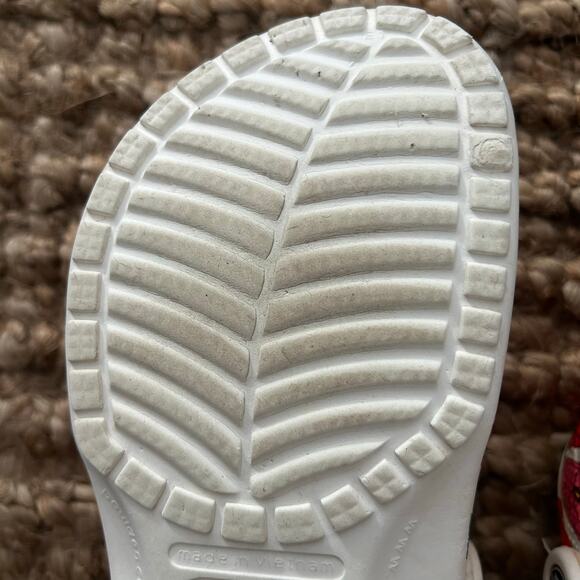 Crocs Classic Clogs Floral Print – Women’s Size 6 - Picture 9 of 12